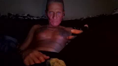 Snapshot of stefy1037 chatting on April 26, 2026, 5:38 am stefy1037 online show from April 26, 2026, 5:38 am