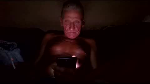 Snapshot of stefy1037 chatting on May 13, 2026, 3:37 am stefy1037 online show from May 13, 2026, 3:37 am