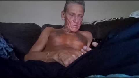 Snapshot of stefy1037 chatting on May 18, 2026, 4:18 am stefy1037 online show from May 18, 2026, 4:18 am