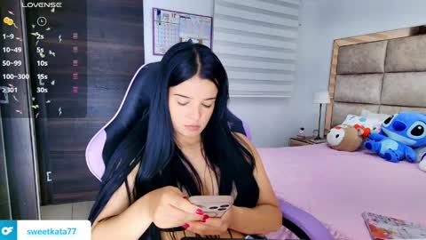 Snapshot of stefy810675 chatting on May 19, 2026, 1:56 am Stefany online show from May 19, 2026, 1:56 am