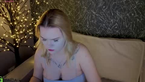 Snapshot of stella_morgan chatting on May 18, 2026, 1:24 am stella_morgan online show from May 18, 2026, 1:24 am