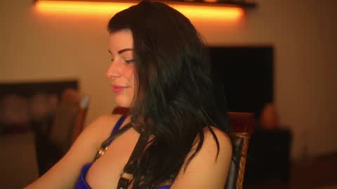 Stella online show from December 17, 2024, 5:51 am