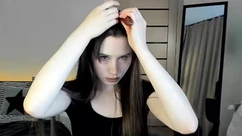 Snapshot of stella_sunny chatting on February 6, 2026, 5:38 pm stella_sunny online show from February 6, 2026, 5:38 pm