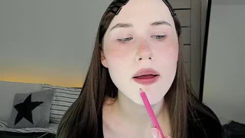 stella_sunny online show from May 24, 2026, 4:34 pm