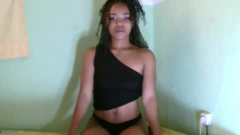 Snapshot of stellah2555 chatting on April 19, 2026, 10:03 am stellah2555 online show from April 19, 2026, 10:03 am