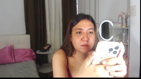 Snapshot of stellahugets chatting on March 6, 2026, 2:19 am Stella online show from March 6, 2026, 2:19 am