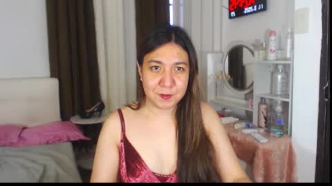 Snapshot of stellahugets chatting on March 11, 2026, 5:02 am Stella online show from March 11, 2026, 5:02 am