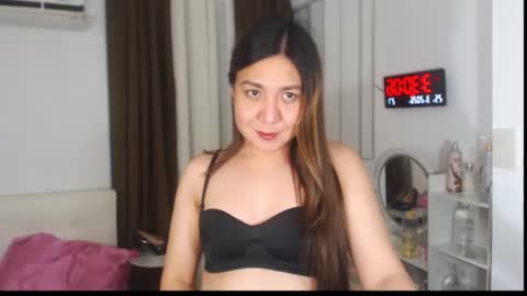 Snapshot of stellahugets chatting on March 24, 2026, 7:30 pm Stella online show from March 24, 2026, 7:30 pm