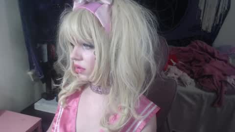 Snapshot of stellalocke chatting on September 12, 2025, 10:26 am StellaLocke online show from September 12, 2025, 10:26 am