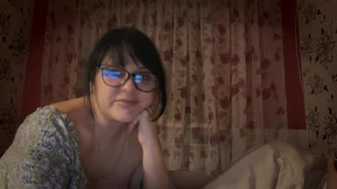 Snapshot of stellarteam chatting on November 13, 2025, 6:51 pm StellarTeam online show from November 13, 2025, 6:51 pm