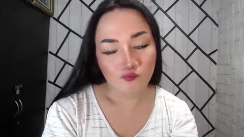 Snapshot of stellaven chatting on October 13, 2025, 2:11 am Stellaven online show from October 13, 2025, 2:11 am