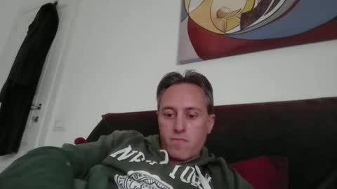Snapshot of sten015 chatting on March 10, 2026, 2:22 pm sten015 online show from March 10, 2026, 2:22 pm
