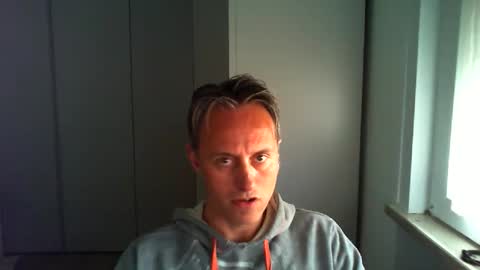 Snapshot of sten015 chatting on May 11, 2026, 3:51 pm sten015 online show from May 11, 2026, 3:51 pm