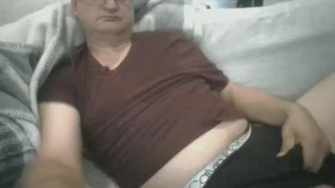 Snapshot of stepdaddy81 chatting on October 8, 2025, 2:20 am stepdaddy81 online show from October 8, 2025, 2:20 am