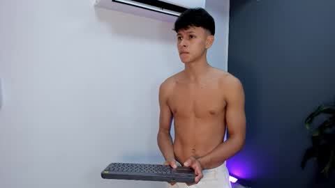 Stephane Rouss online show from November 1, 2025, 8:11 pm