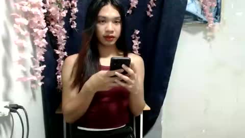 stephanie_zee online show from June 10, 2026, 12:37 pm