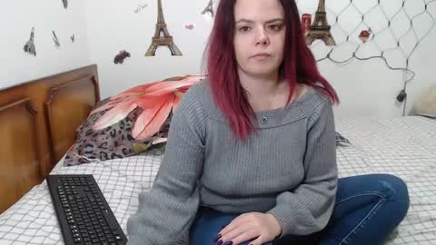 Stephanie   online show from February 4, 2025, 11:05 am