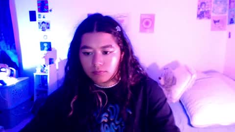 Snapshot of stephanifox chatting on December 4, 2024, 5:05 am Stephanie online show from December 4, 2024, 5:05 am