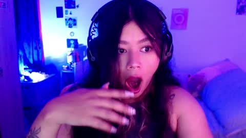 Snapshot of stephanifox chatting on December 6, 2024, 4:14 am Stephanie online show from December 6, 2024, 4:14 am