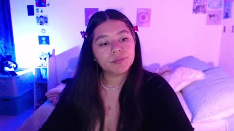 Snapshot of stephanifox chatting on December 9, 2024, 1:18 am Stephanie online show from December 9, 2024, 1:18 am