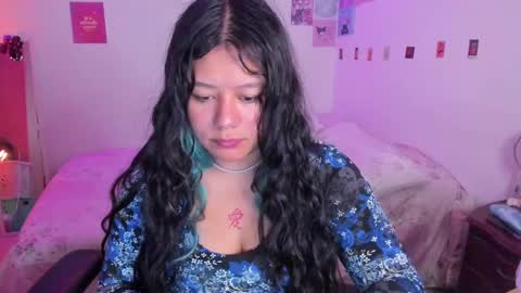Snapshot of stephanifox chatting on January 13, 2025, 2:07 am Stephanie online show from January 13, 2025, 2:07 am