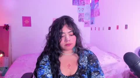 Snapshot of stephanifox chatting on January 13, 2025, 5:12 am Stephanie online show from January 13, 2025, 5:12 am