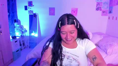 Snapshot of stephanifox chatting on January 21, 2025, 3:26 am Stephanie online show from January 21, 2025, 3:26 am