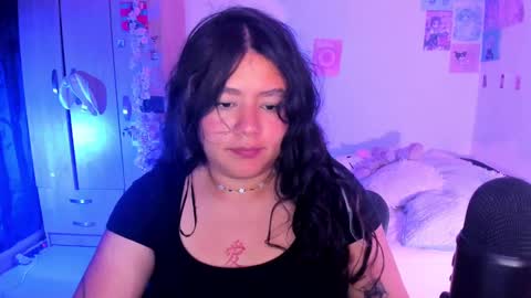 Snapshot of stephanifox chatting on February 20, 2025, 1:36 am Stephanie online show from February 20, 2025, 1:36 am