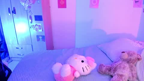 Snapshot of stephanifox chatting on February 26, 2025, 2:48 am Stephanie online show from February 26, 2025, 2:48 am