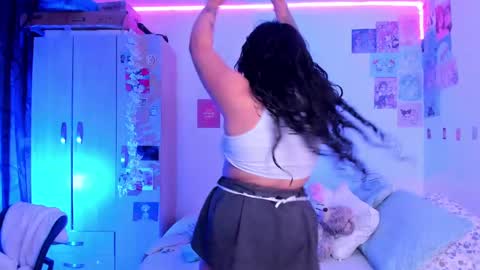 Snapshot of stephanifox chatting on March 6, 2025, 5:03 am Stephanie online show from March 6, 2025, 5:03 am
