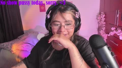 Snapshot of stephanifox chatting on September 19, 2025, 6:15 am Stephanie online show from September 19, 2025, 6:15 am