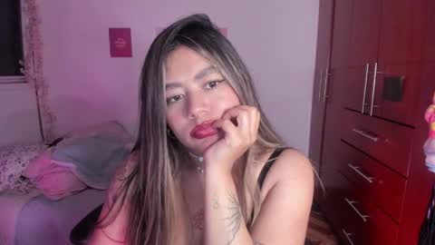 Snapshot of stephanifox chatting on October 19, 2025, 2:45 am Stephanie online show from October 19, 2025, 2:45 am