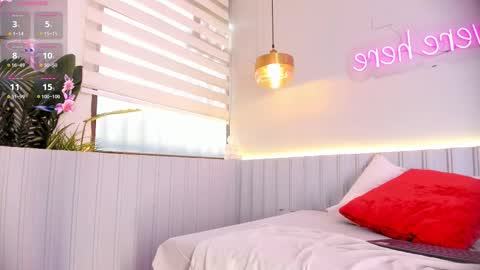 Stephany  online show from February 12, 2026, 4:24 pm