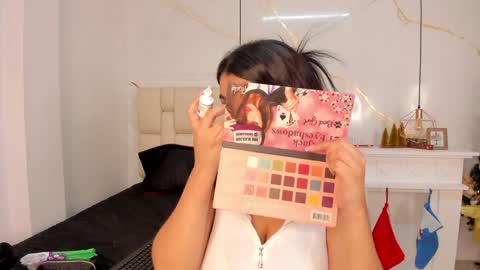 Stefanny online show from January 7, 2025, 10:19 pm