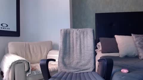 sebas online show from September 9, 2025, 8:52 pm