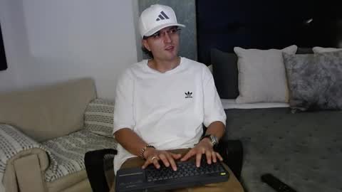 sebas online show from September 11, 2025, 12:22 am