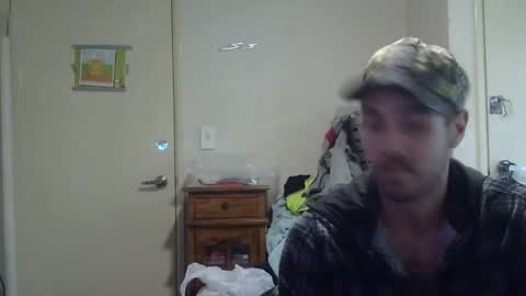 Snapshot of steveaussie chatting on February 4, 2025, 2:39 am Australian420 online show from February 4, 2025, 2:39 am