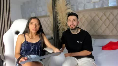 stevenandlaura_ online show from April 24, 2026, 8:33 pm
