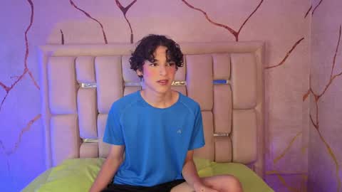 Sthepano  online show from March 21, 2026, 3:22 am