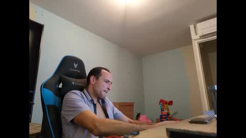 Snapshot of stickolive1 chatting on September 11, 2025, 10:21 pm stickolive1 online show from September 11, 2025, 10:21 pm