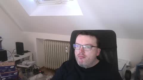 Oliver online show from April 6, 2026, 6:03 am