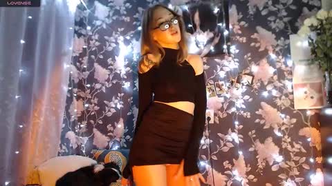 Snapshot of stilsy_brit chatting on December 16, 2024, 12:04 am Catalina online show from December 16, 2024, 12:04 am