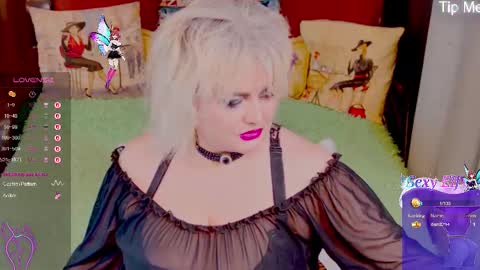 StiphlerMomy online show from January 17, 2026, 3:50 pm