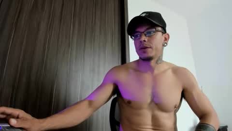 stiven_trainer online show from May 10, 2026, 12:54 pm