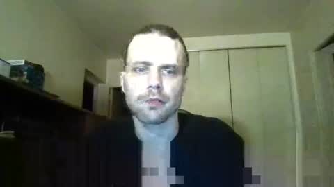 stockingsnfeet online show from March 10, 2025, 9:18 pm