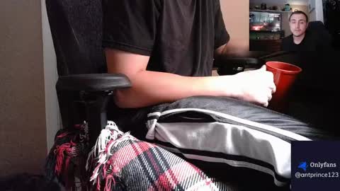 stoner394 online show from April 14, 2026, 11:55 pm