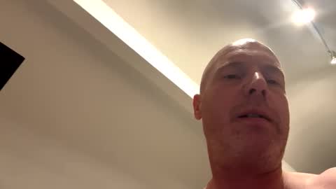 Stoodley22 online show from April 20, 2026, 4:32 pm