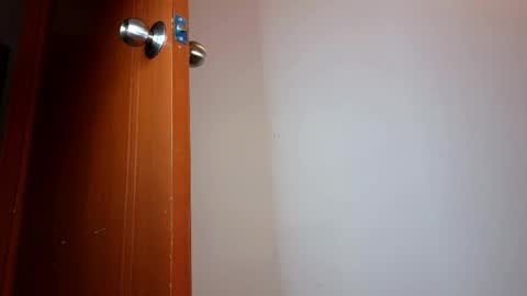 storm doll online show from April 8, 2026, 3:56 pm