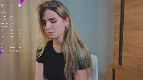 Luna online show from January 13, 2026, 3:17 pm