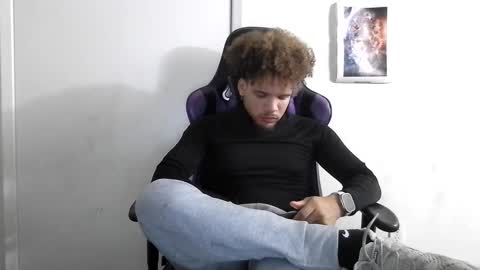 Snapshot of str8dj chatting on September 10, 2025, 5:40 am Dj online show from September 10, 2025, 5:40 am